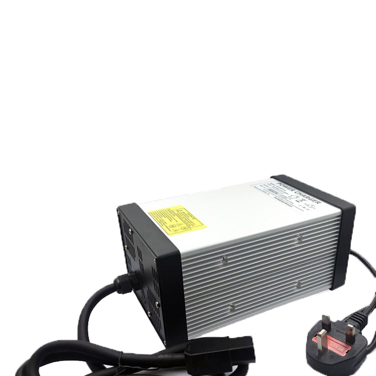 Chargeur de batterie au plomb-acide au lithium LiFePO4 60 V 67,2 V 73 V 15 A