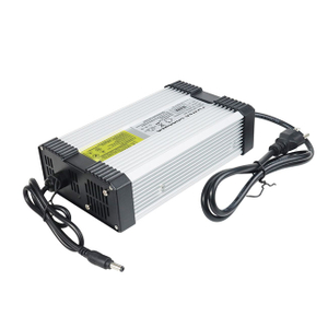 Chargeur de batterie au plomb-acide au Lithium LiFePO4 36V 42V 43.8V 9A 10A